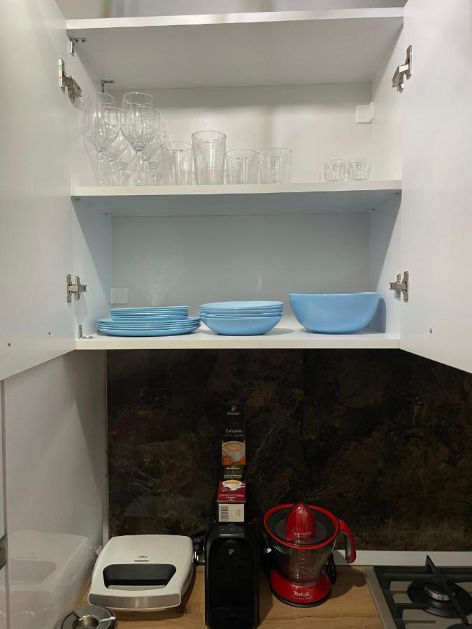 First Line Sea Apartment Navodari Bagian luar foto
